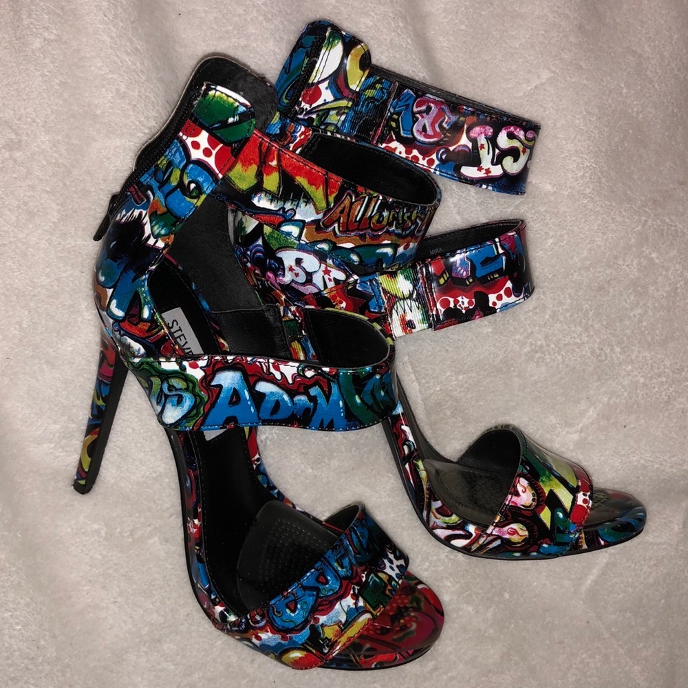 steve madden graffiti mira three strap heels
